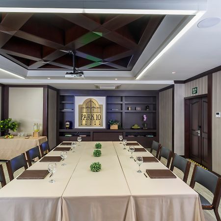 Hotel Park10 Medellín Zewnętrze zdjęcie Meeting room