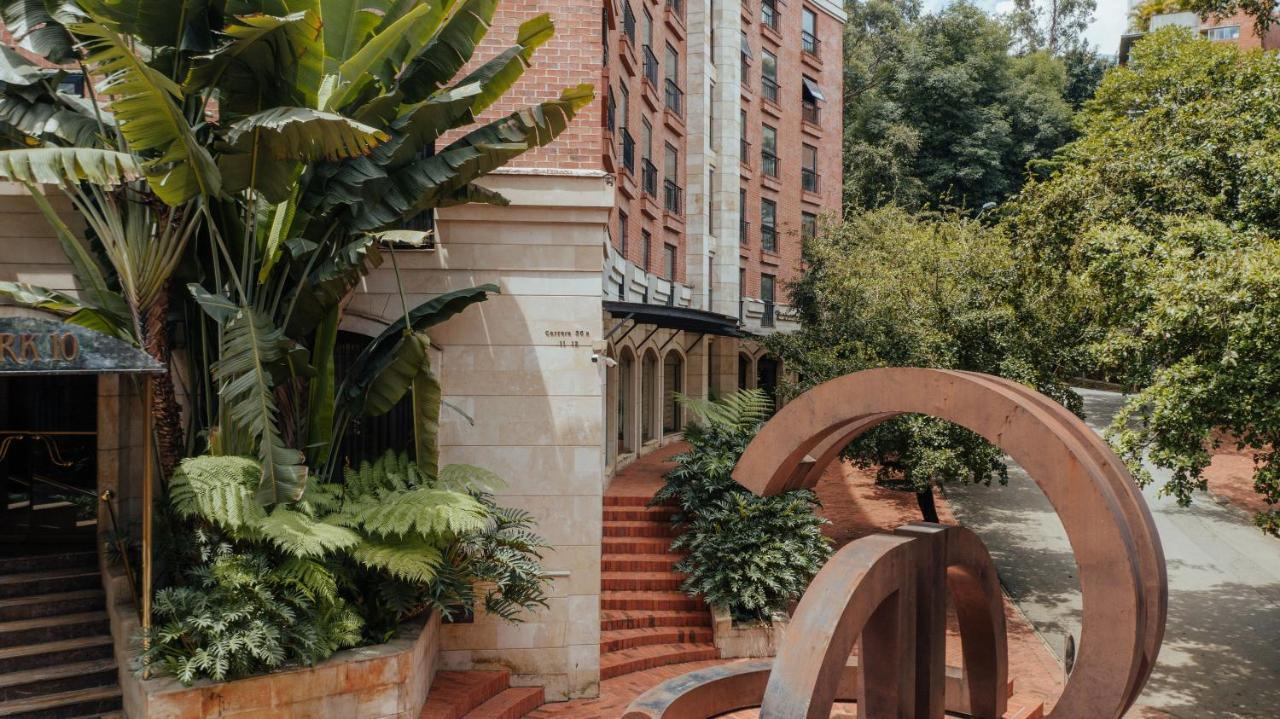 Hotel Park10 Medellín Zewnętrze zdjęcie The entrance to the hotel